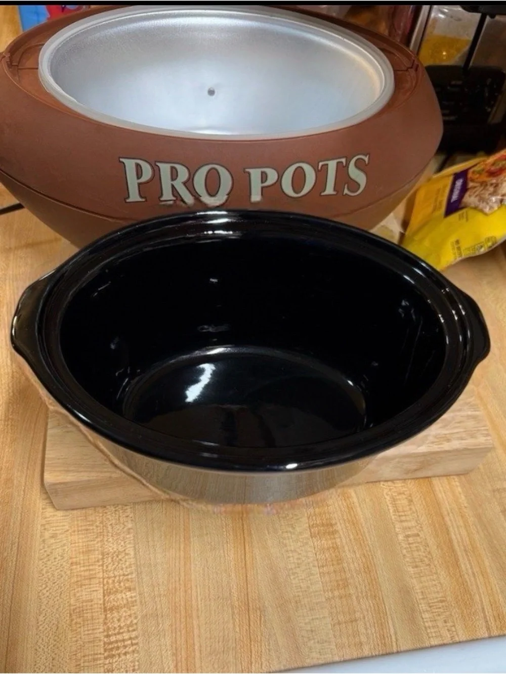 Pro Pots Football Slow Cooker Dip Warmer 1.5 Qt Removable Crock & Lid